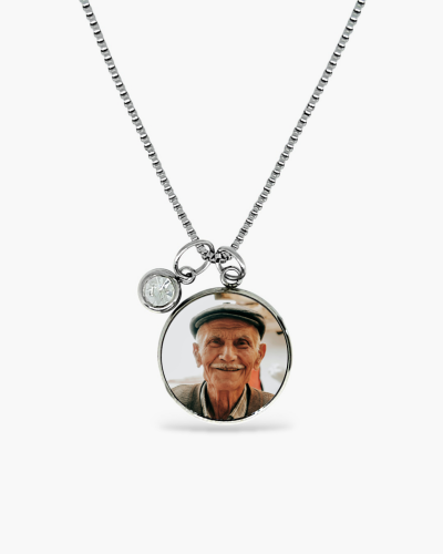 Joia personalizada com foto. Fotocápsula, fotos eterrnizadas com colar veneziana. Acessório com foto.